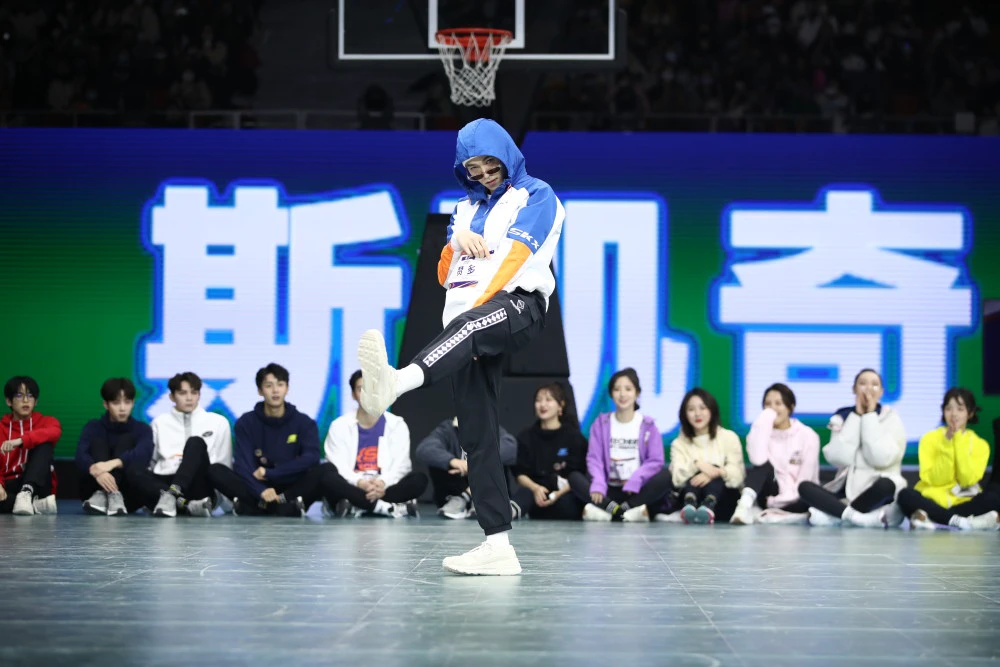 有哪些篮球战术训练的应用程序可以帮助我进步?_1